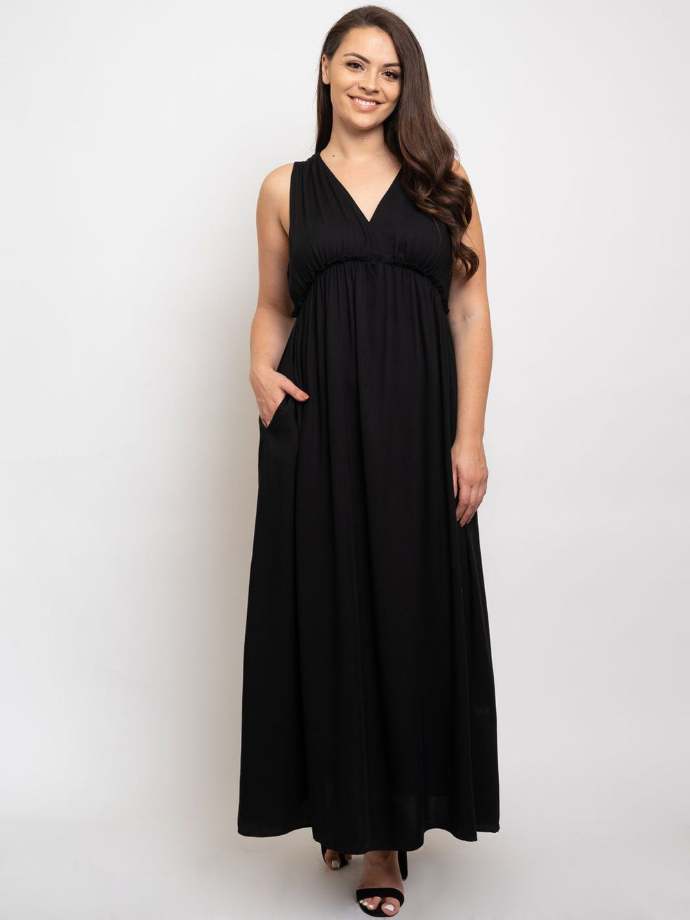 WOMEN'S V-NECK MAXI WITH POCKETS DRESS