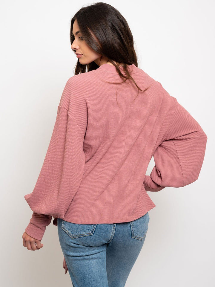 WOMEN'S TEXTURED POLLOVER TIE WAIST TOP