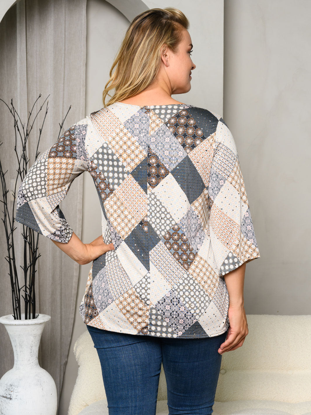 PLUS SIZE 3/4 SLEEVES MULTI PRINT TUNIC TOP