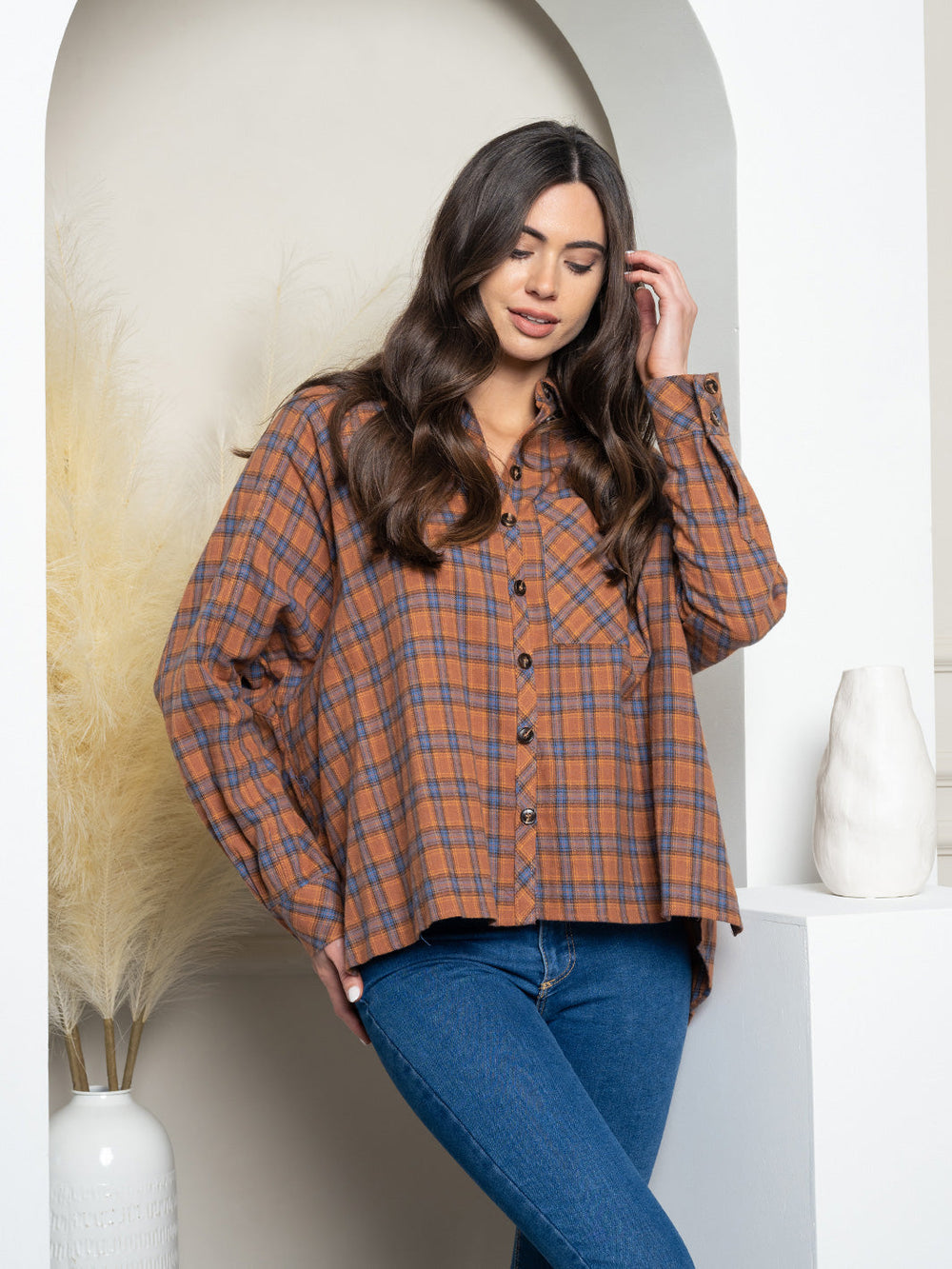 WOMEN'S LONG SLEEVE BUTTON UP PLAID TOP