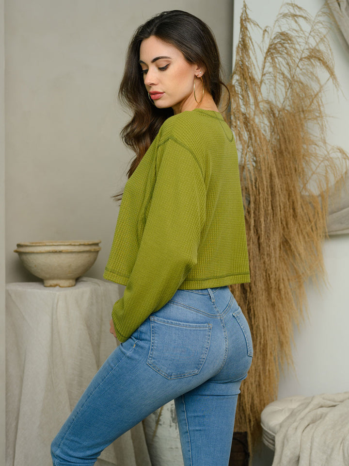 WOMEN'S LONG SLEEVE BUTTON DETAIL TOP