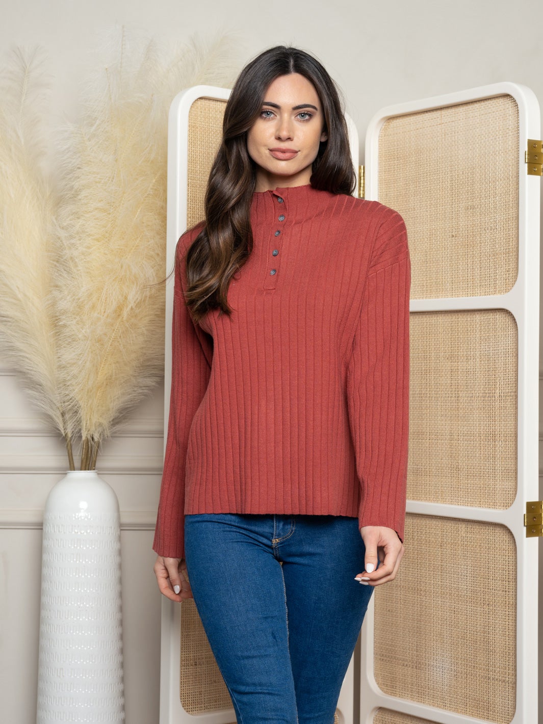 WOMEN'S LONG SLEEVE RIBBED KNIT TOP