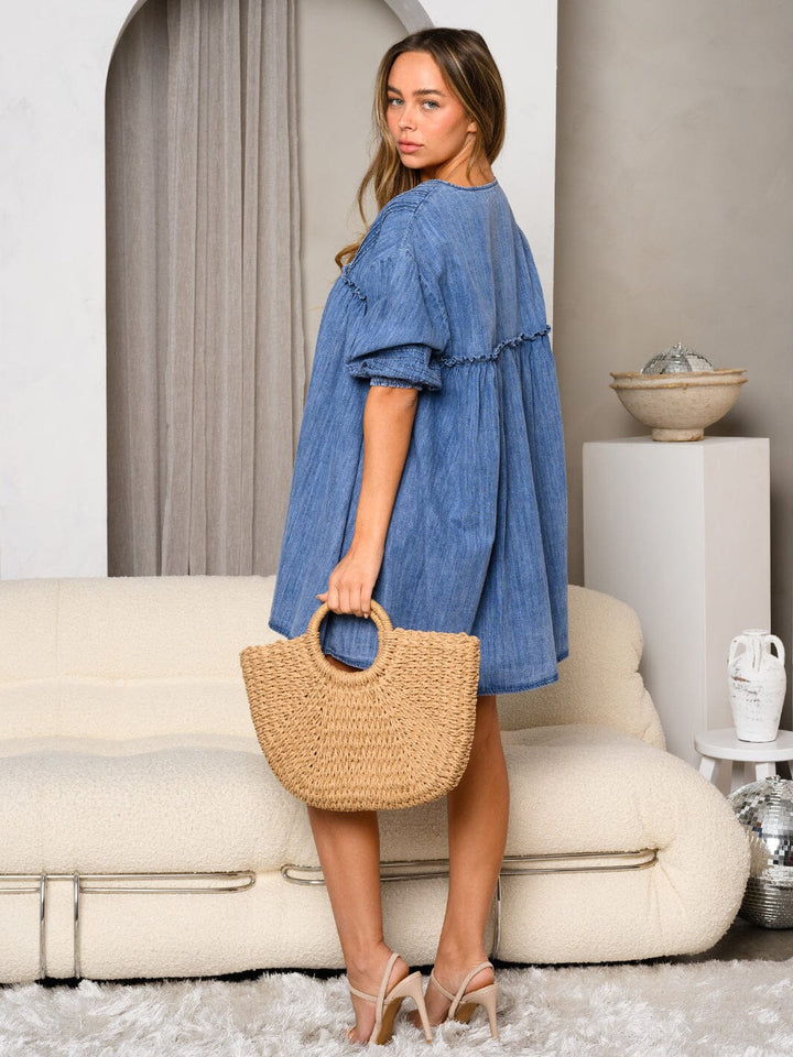 WOMEN'S SHORT SLEEVE MINERAL WASH DENIM MINI DRESS