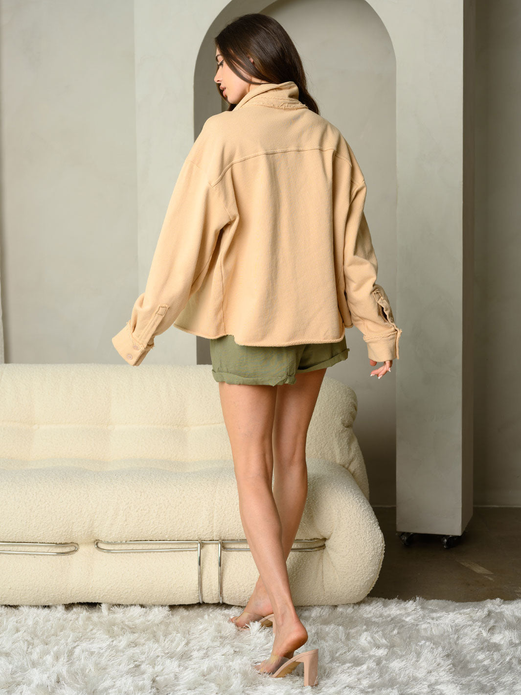 WOMEN'S LONG SLEEVE BUTTON CLOSURE JACKET