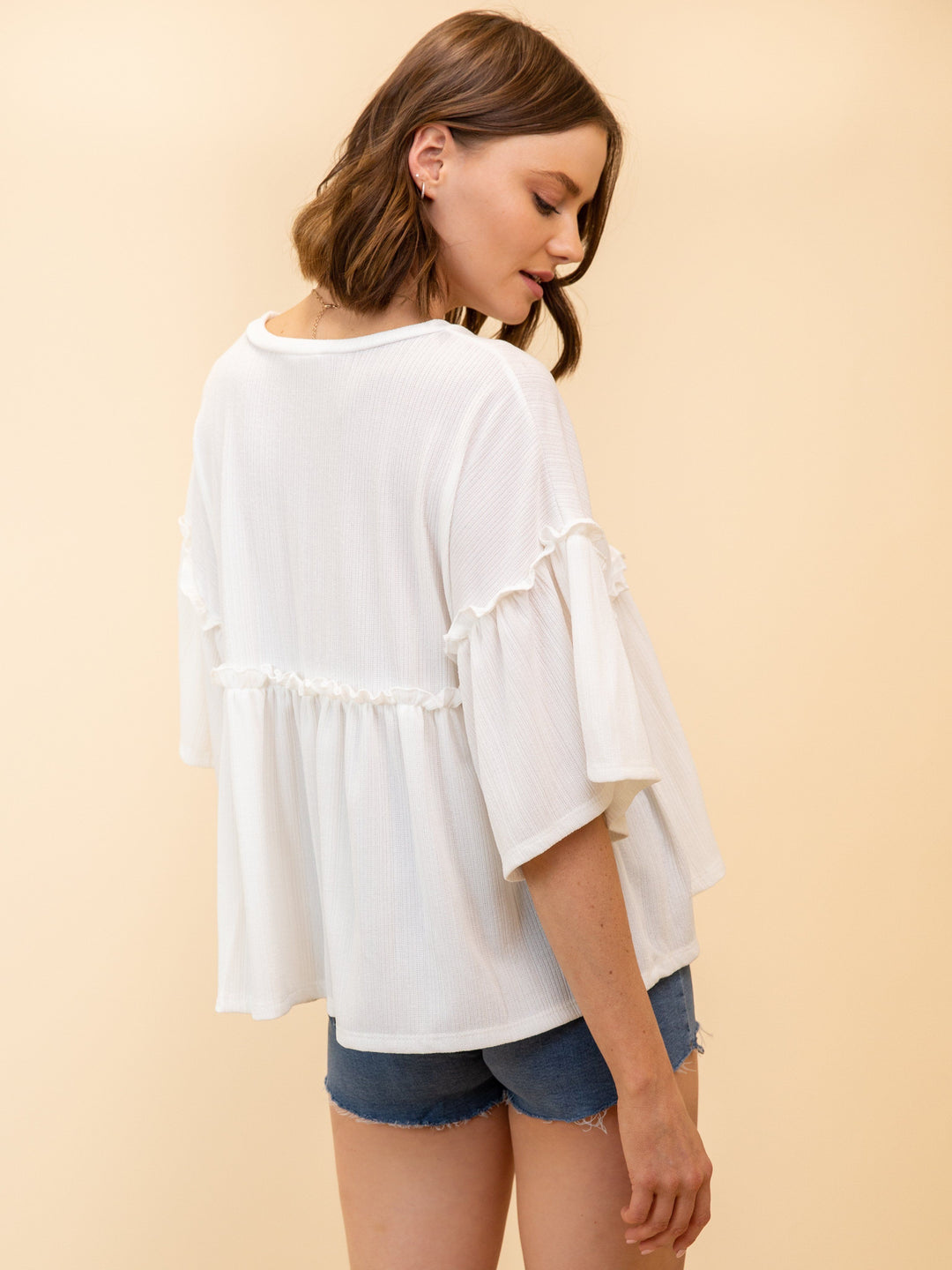 WOMEN'S RUFFLE BLOUSE