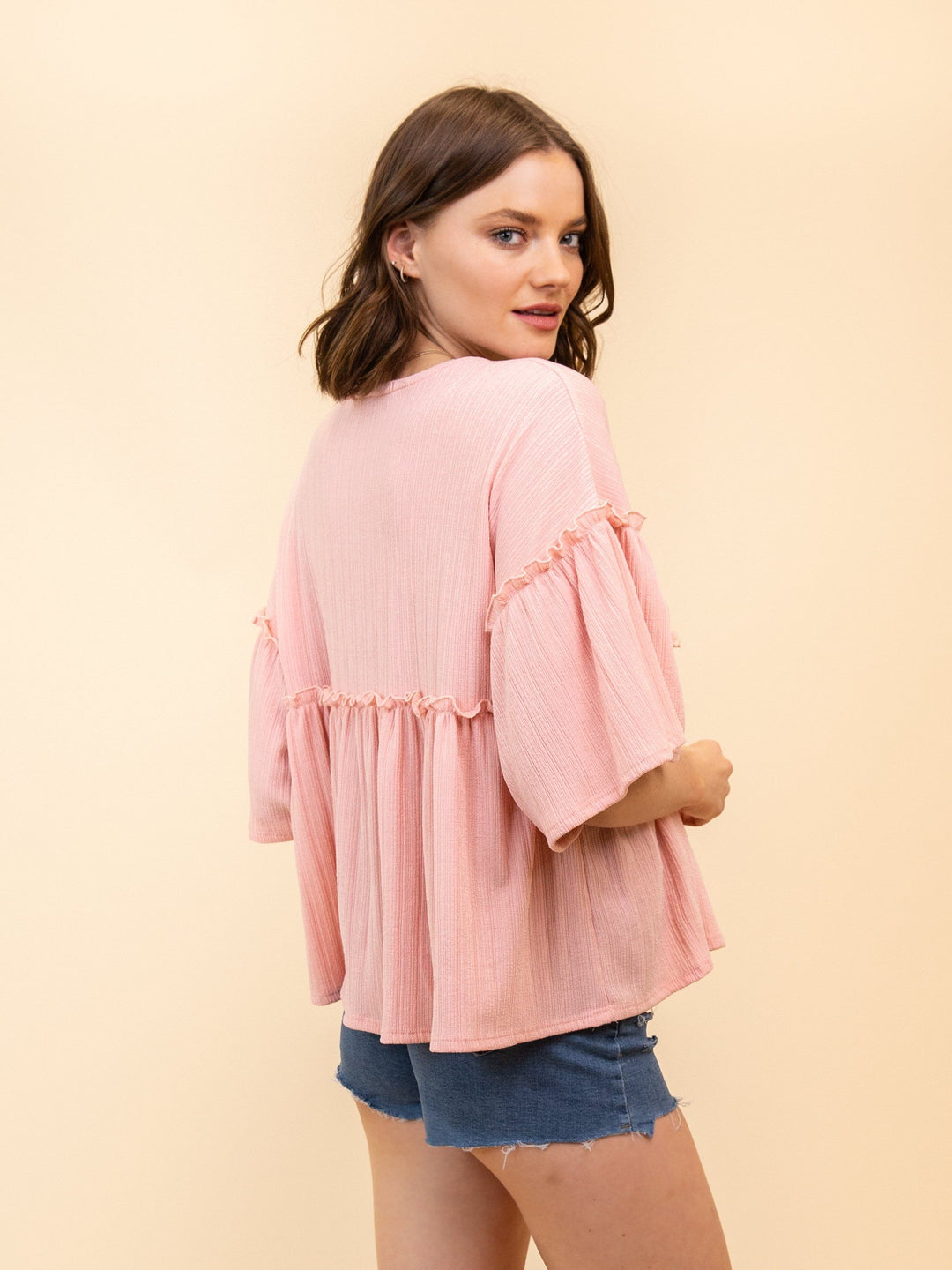 WOMEN'S RUFFLE BLOUSE