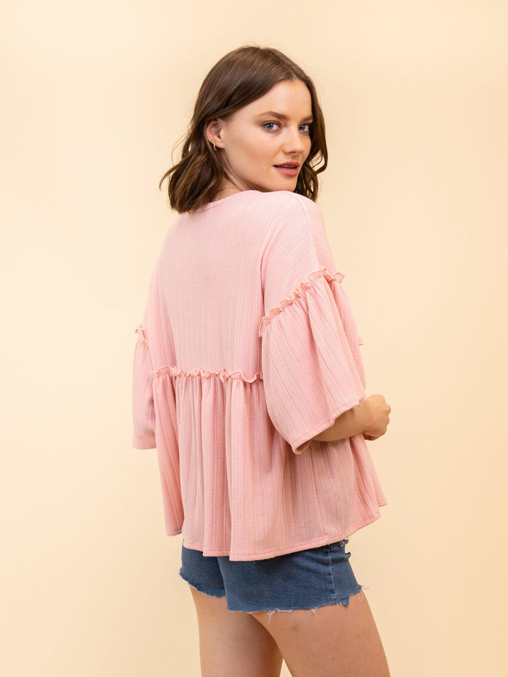 WOMEN'S RUFFLE BLOUSE