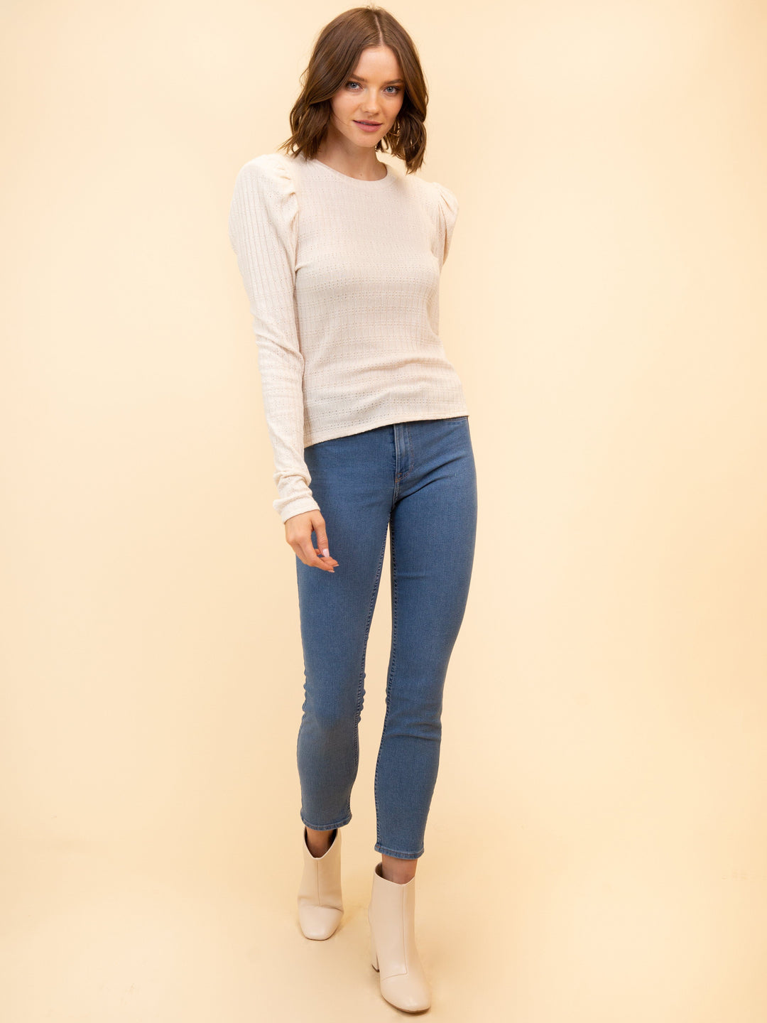 WOMEN'S LONG SLLEEVE PUFF SHOULDER KNIT TOP