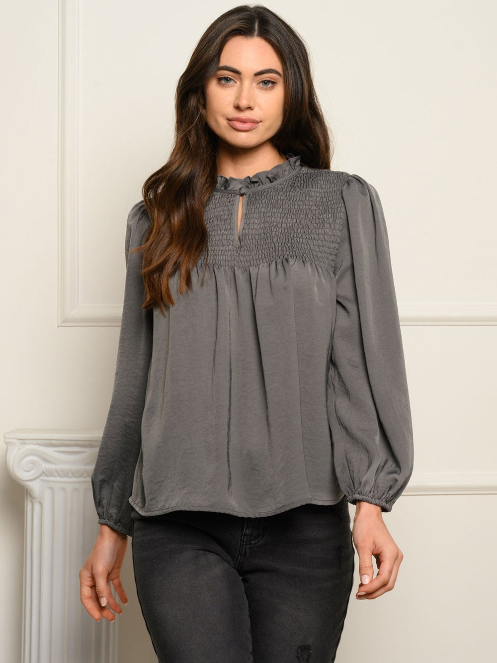 WOMEN'S SMOCKED YOKE LONG SLEEVE TOP
