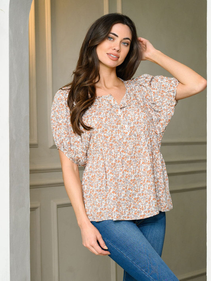 WOMEN'S SHORT SLEEVE V-NECK DITSY FLORAL BLOUSE TOP
