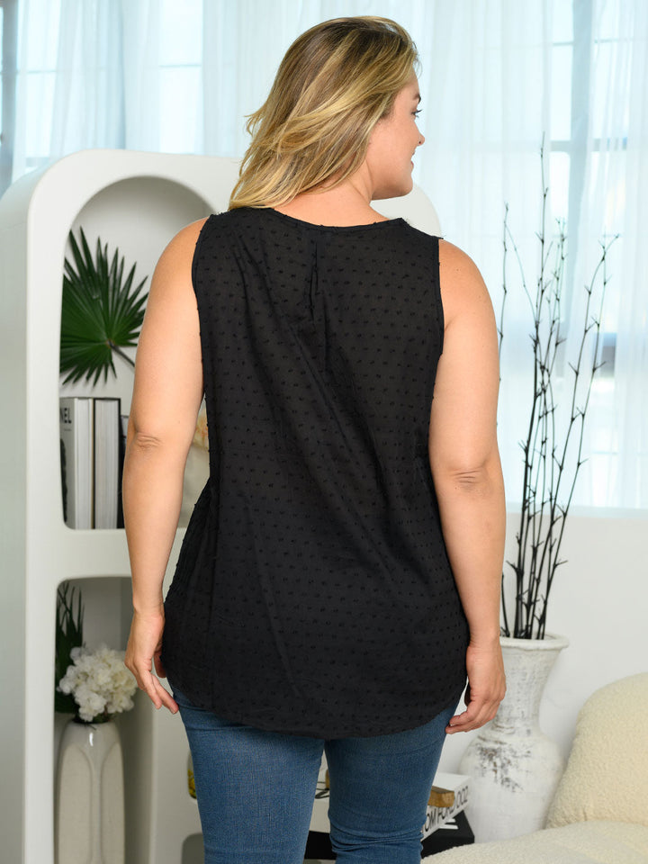 PLUS SIZE SLEEVELESS V-NECK TANK TOP