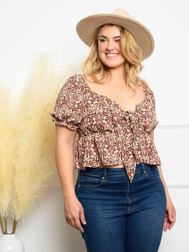 PLUS SIZE FLORAL FRONT TIE RUFFLE TOP
