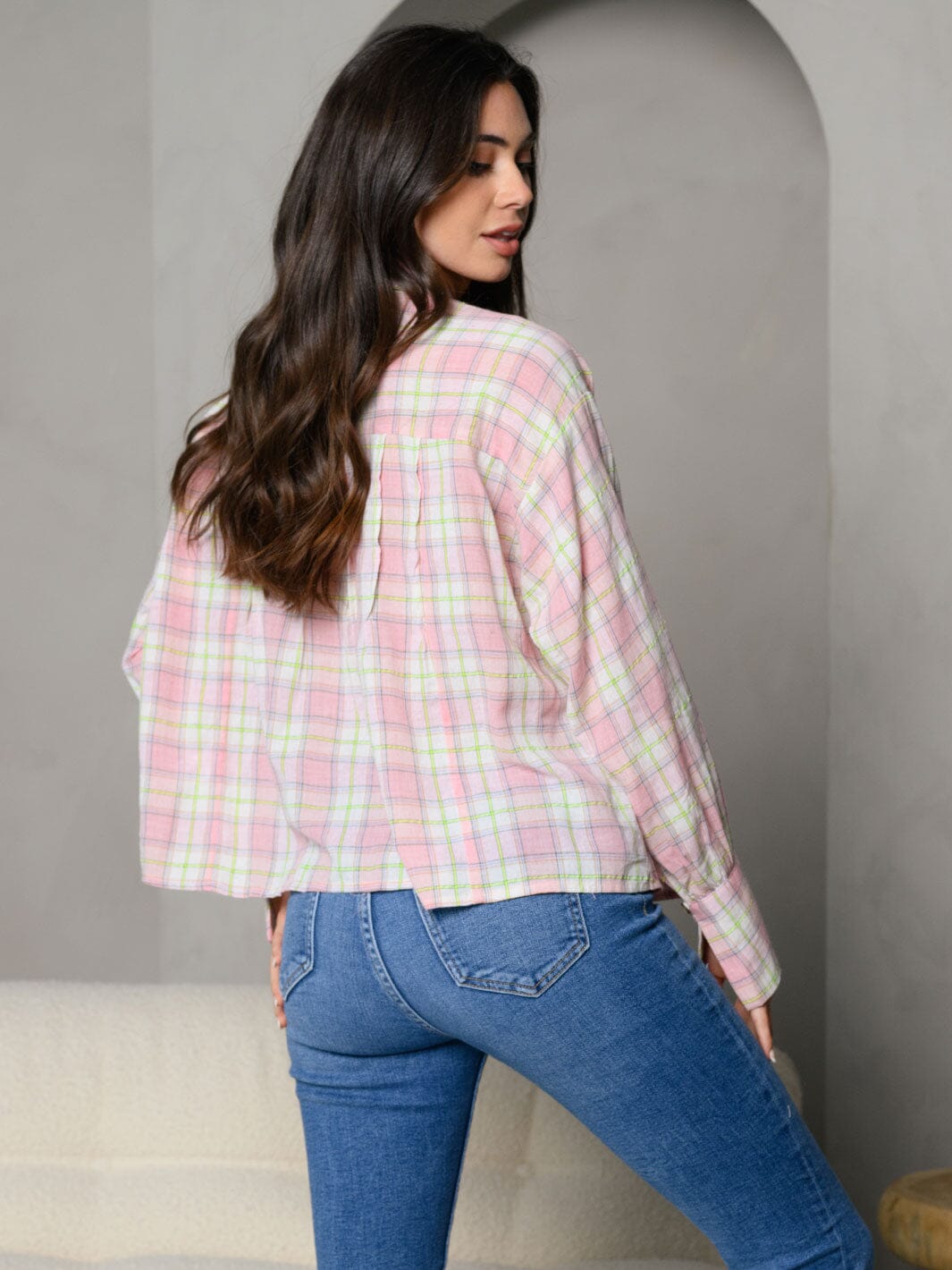 WOMEN'S STRIPES COLLAR BUTTON DOWN FRONT POCKET DETAIL LONG SLEEVE TOP