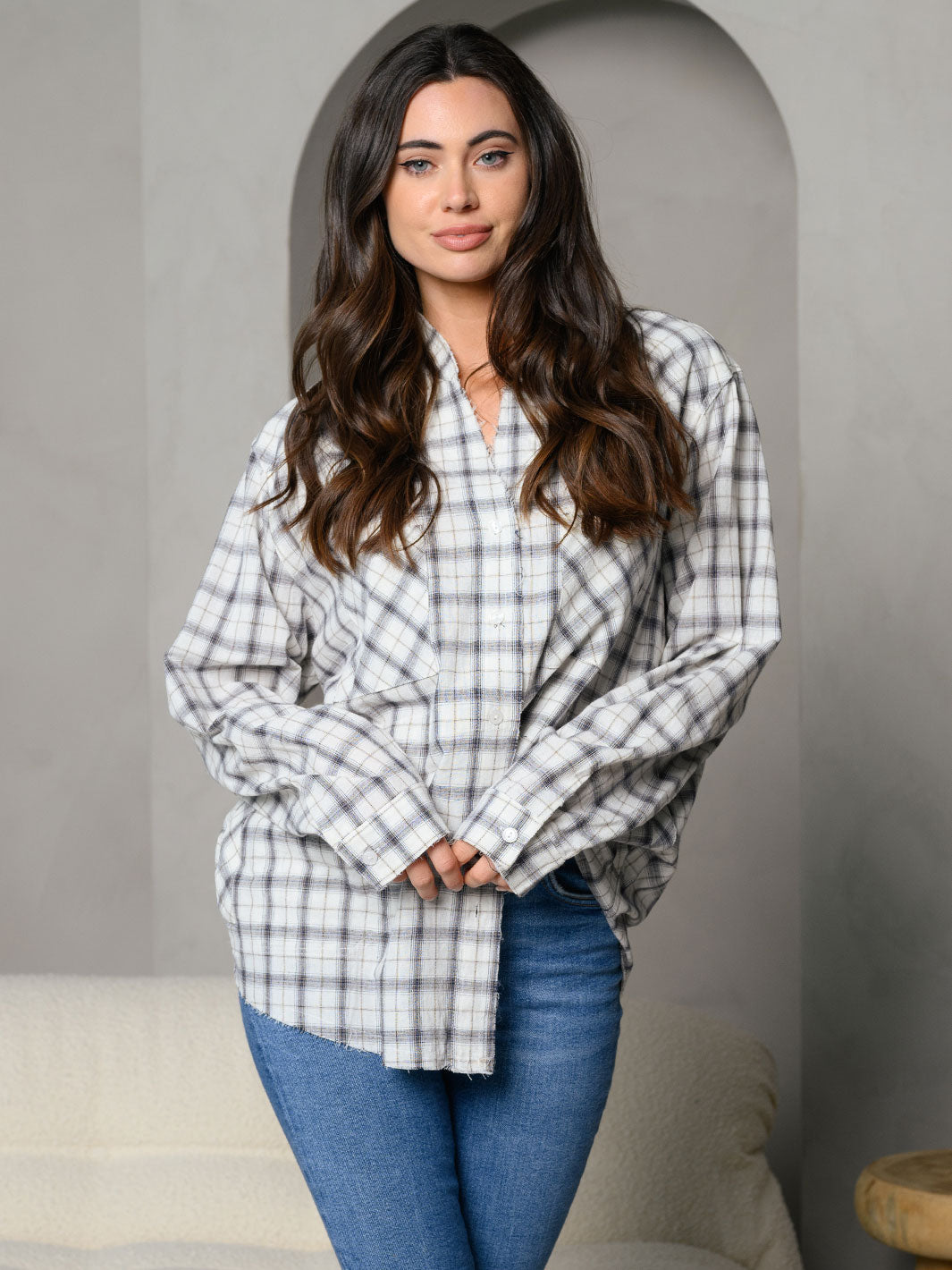 WOMEN'S STRIPES BUTTON DOWN FRONT POCKET DETAIL LONG SLEEVE TOP