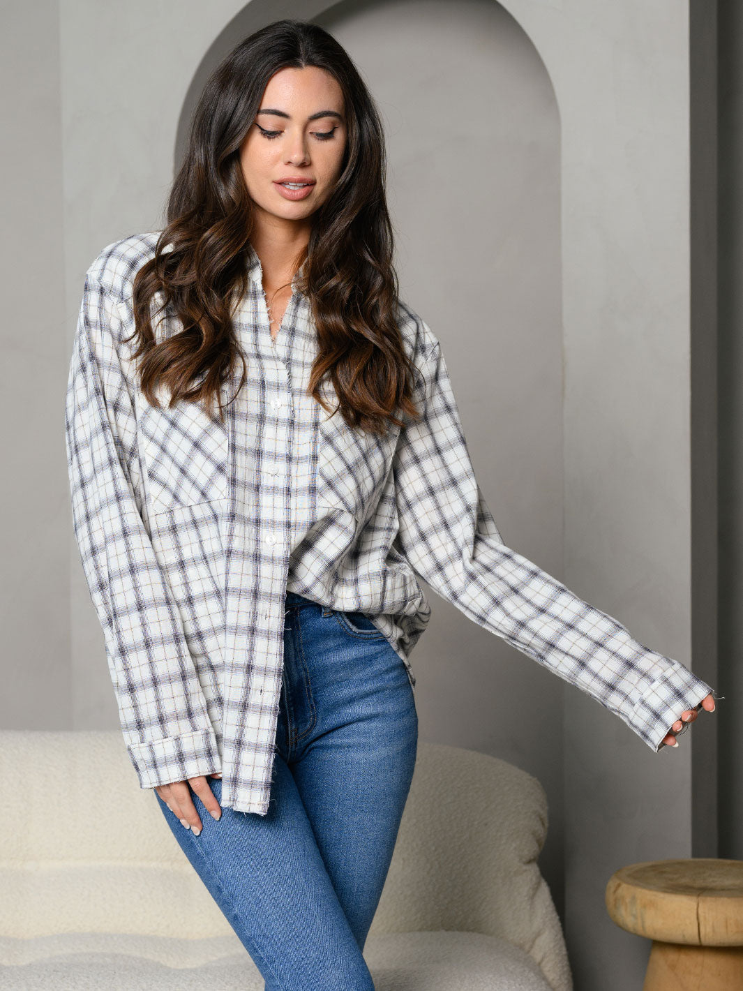 WOMEN'S STRIPES BUTTON DOWN FRONT POCKET DETAIL LONG SLEEVE TOP