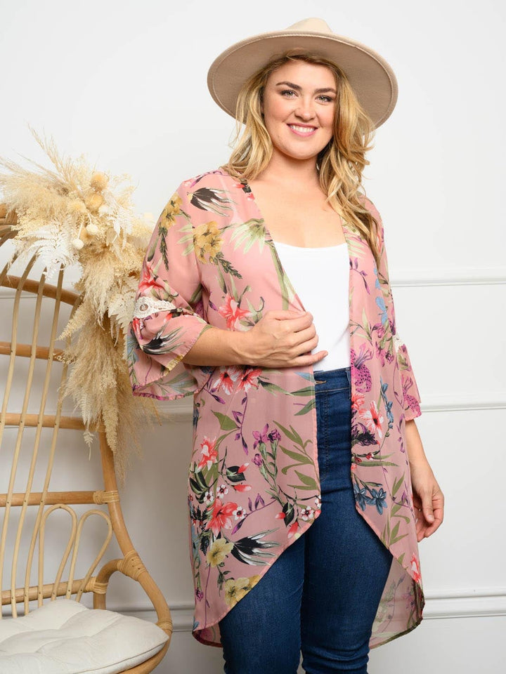 PLUS SIZE LACE CONTRAST FLORAL KIMONO
