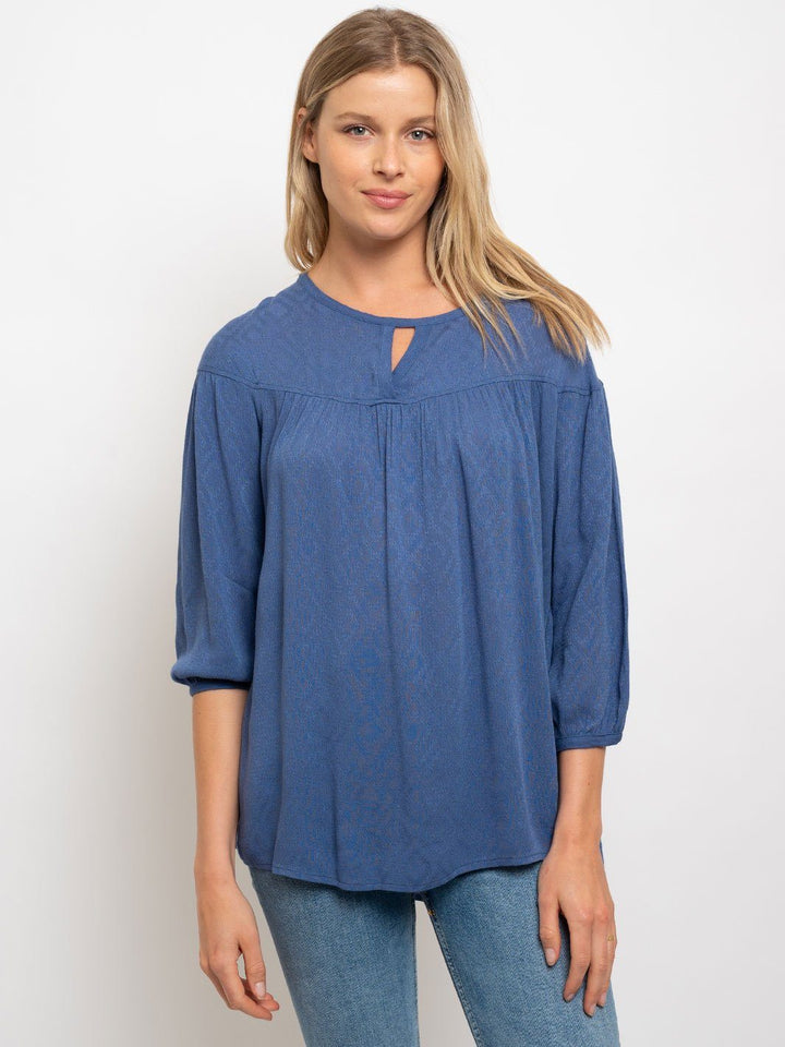WOMEN'S 3/4 SLEEVES KEYHOLE TOP