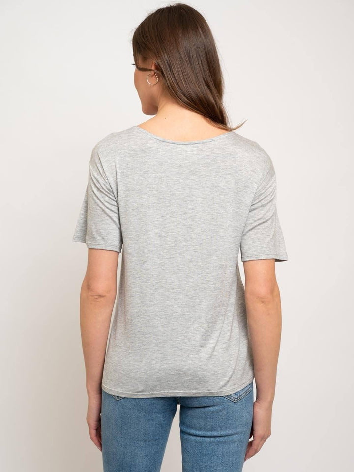 WOMEN'S LACE UP V-NECK TOP
