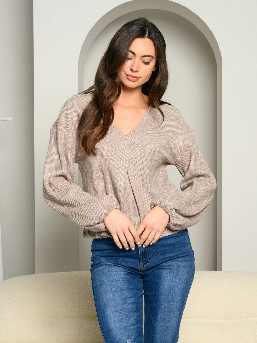 WOMEN'S LONG SLEEVE V-NECK KNIT TOP