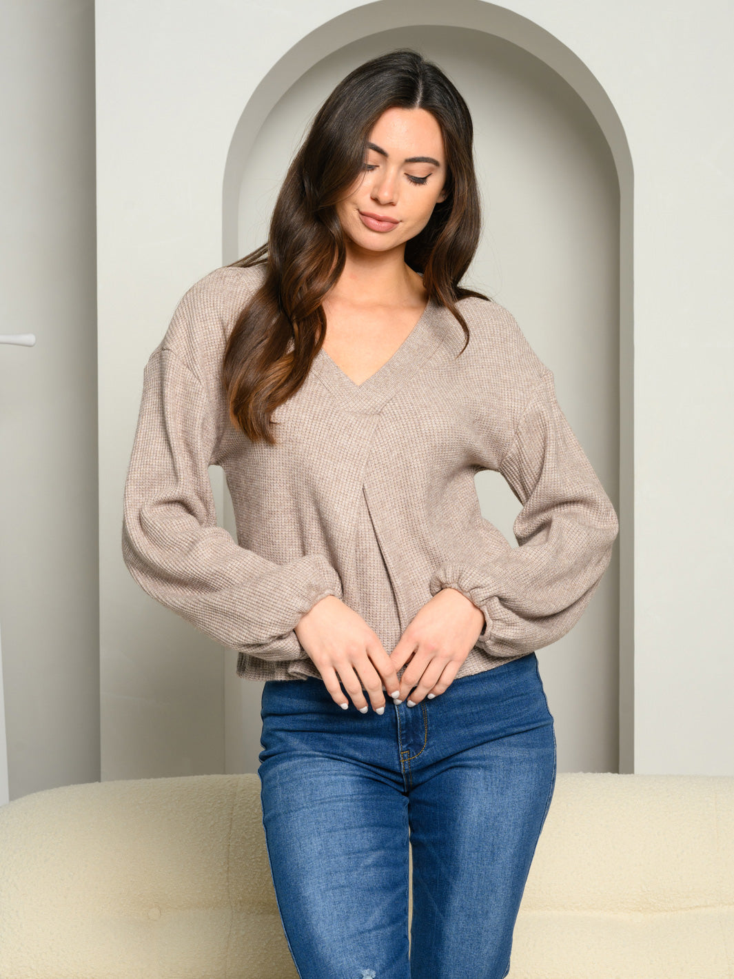 WOMEN'S LONG SLEEVE V-NECK KNIT TOP
