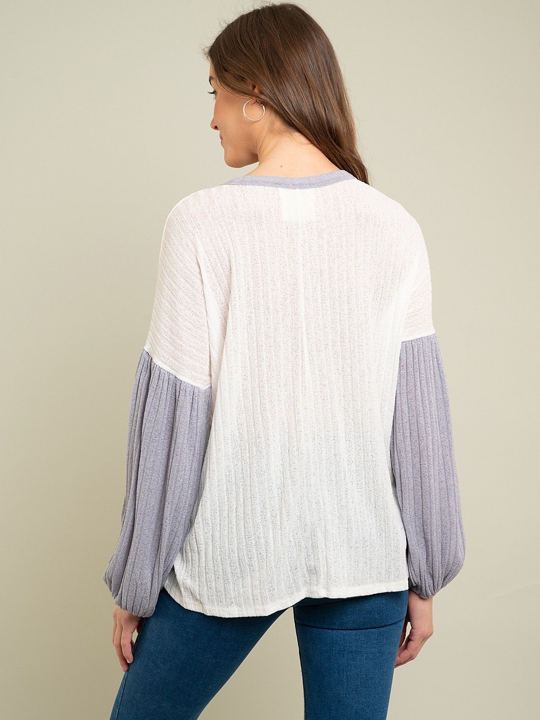 WOMEN'S BALOON SLEEVE RIBBED KNIT TOP