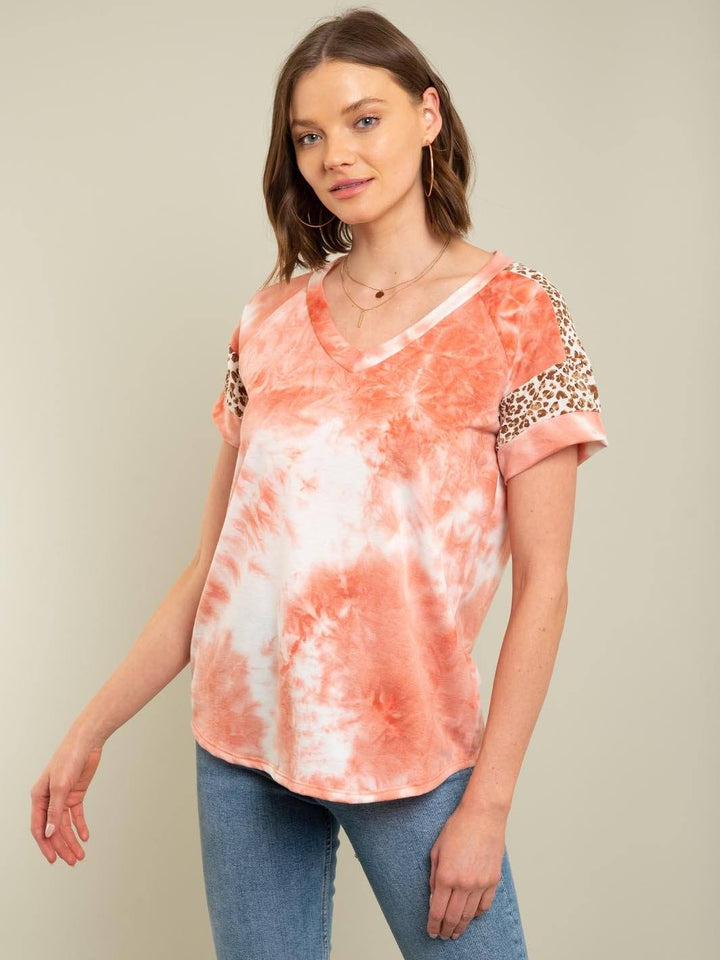 WOMEN'S TIE DYE V-NECK TOP