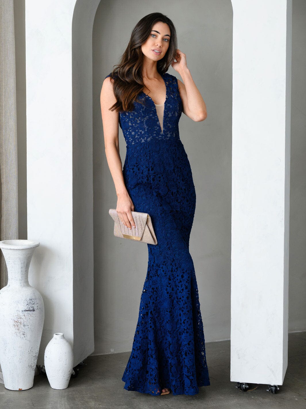 WOMEN'S SLEEVELESS LACE BODYCON GOWN MAXI DRESS