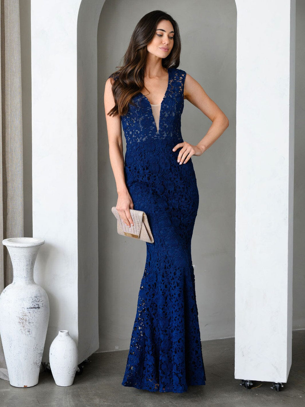 WOMEN'S SLEEVELESS LACE BODYCON GOWN MAXI DRESS
