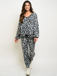 WOMEN'S ANIMAL PRINT LONG SLEEVE TOP