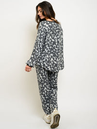 WOMEN'S ANIMAL PRINT LONG SLEEVE TOP
