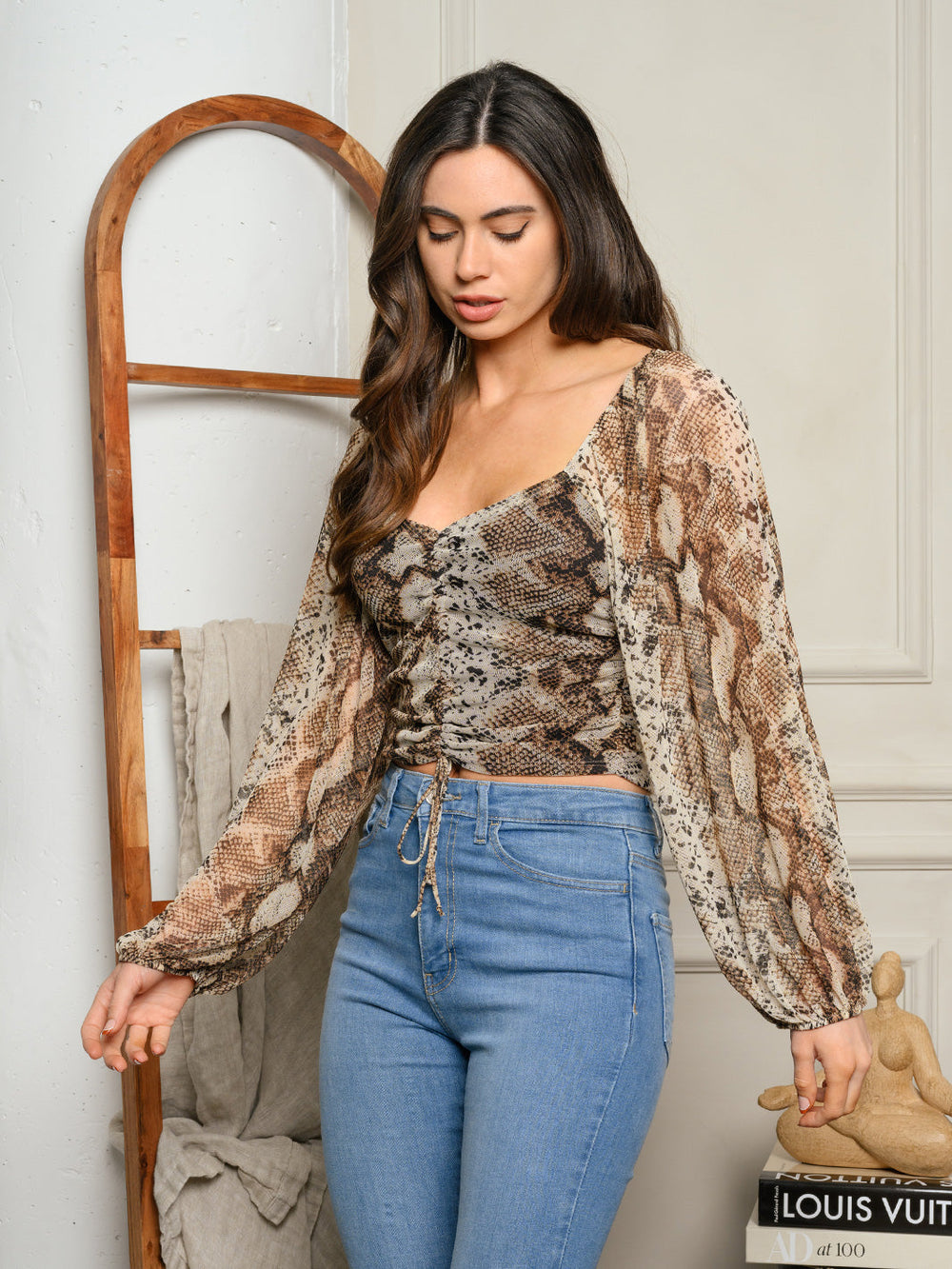 WOMEN'S FRONT SHIRRING DETAIL MESH SNAKE PRINT TOP