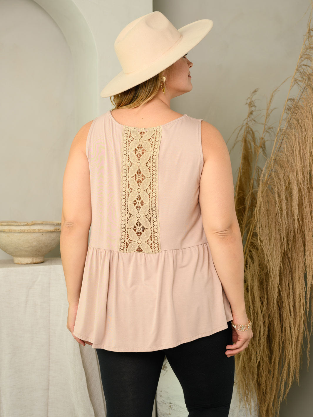 PLUS SIZE CROCHET FLOUNCE TANK TOP