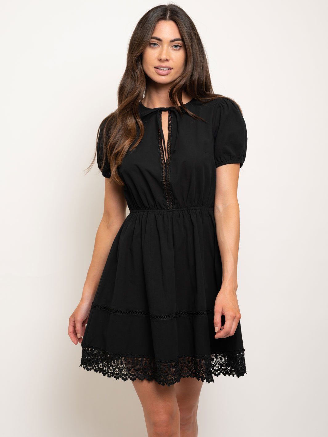 WOMEN'S PUFF SHORT SLEEVE LACE TRIM MINI DRESS