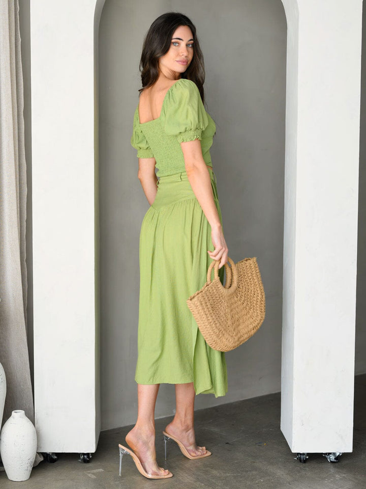 WOMEN'S SHORT SLEEVE TOP & MIDI SKIRT 2PC SET.