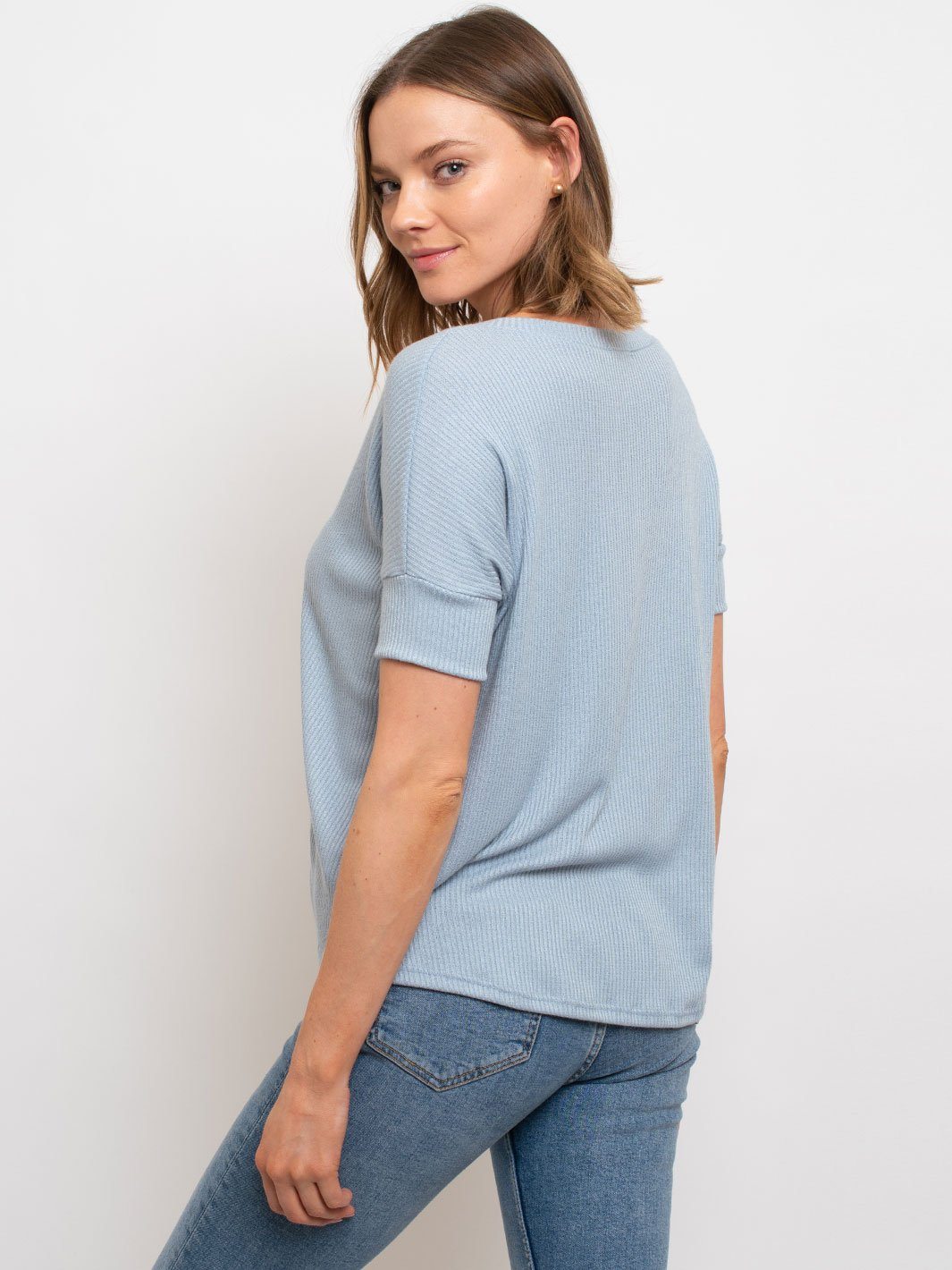 WOMEN'S RUCHED FRONT SHORT SLEEVE TOP