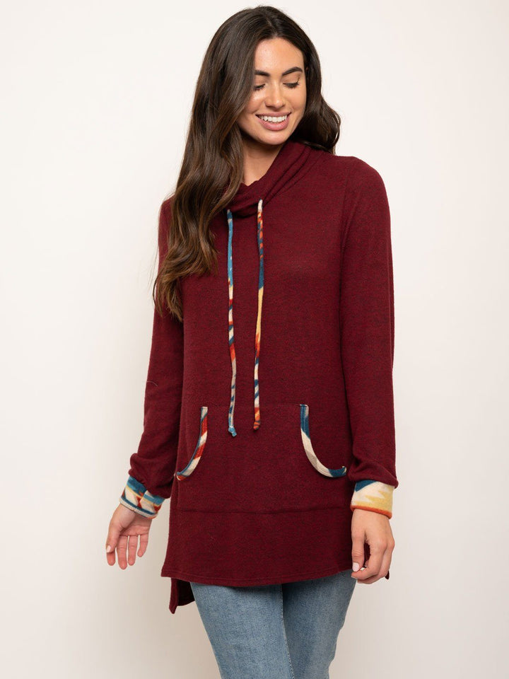 WOMEN'S LONG SLEEVE PRINT DETAIL TOP