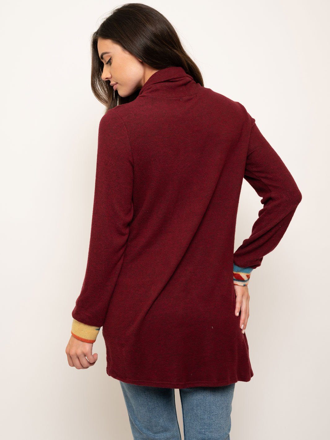 WOMEN'S LONG SLEEVE PRINT DETAIL TOP