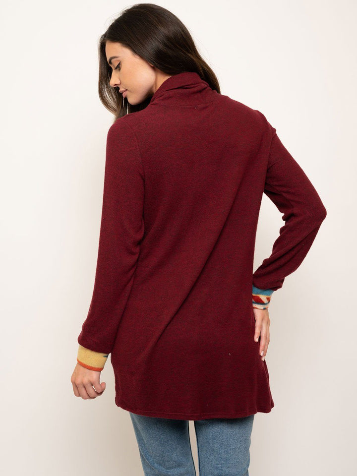 WOMEN'S LONG SLEEVE PRINT DETAIL TOP