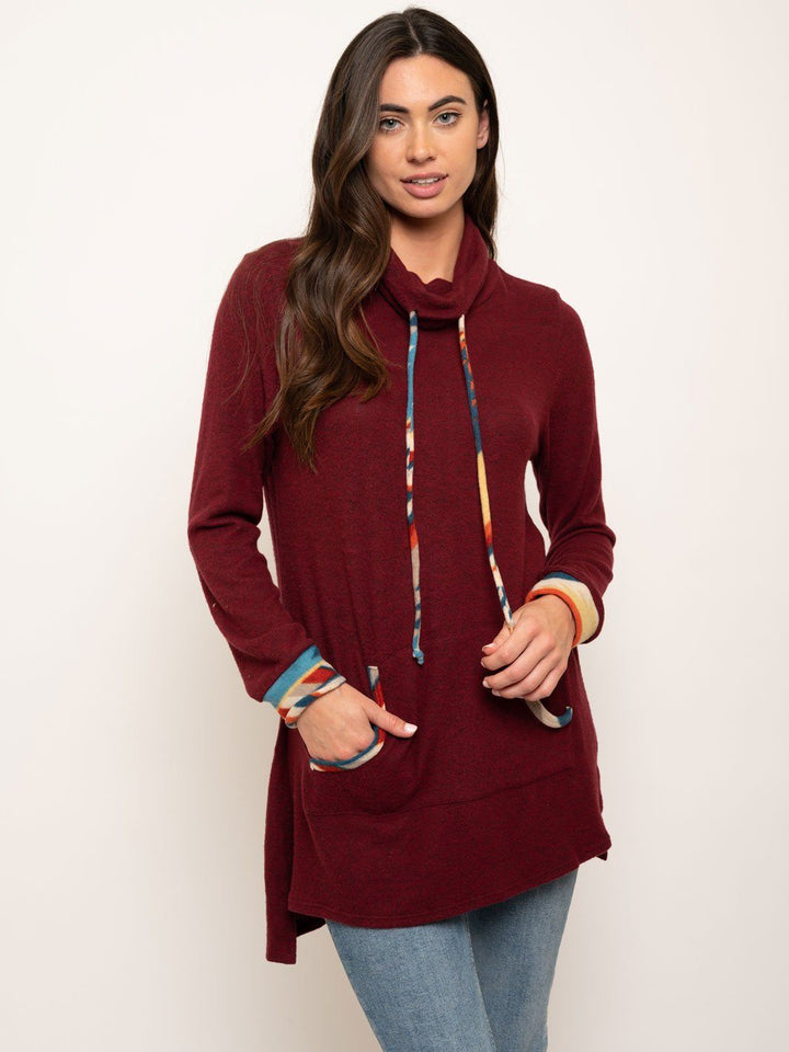 WOMEN'S LONG SLEEVE PRINT DETAIL TOP