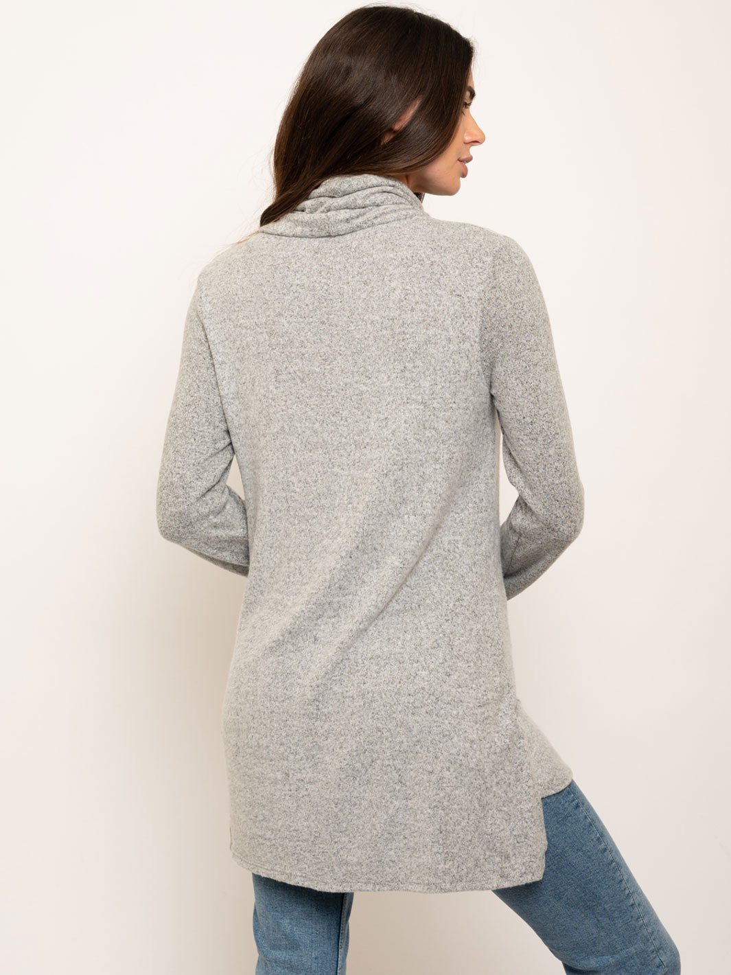 WOMEN'S LONG SLEEVE PRINT DETAIL TOP