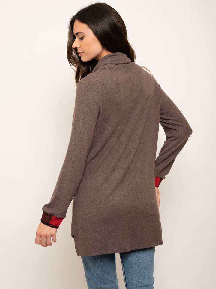 WOMEN'S LONG SLEEVE PRINT DETAIL TOP