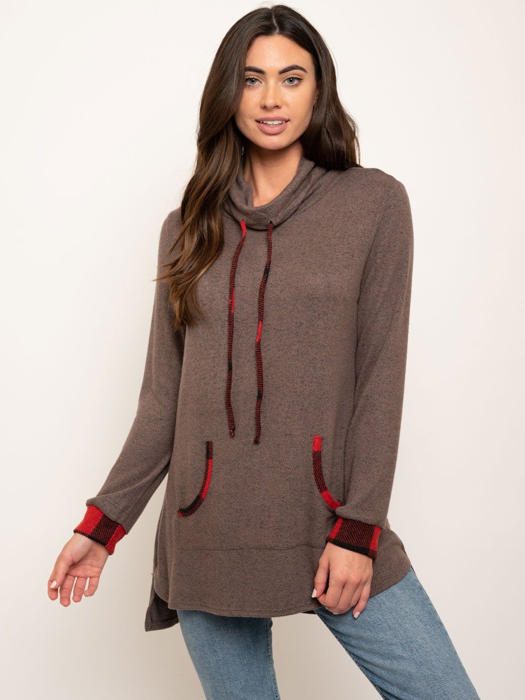 WOMEN'S LONG SLEEVE PRINT DETAIL TOP