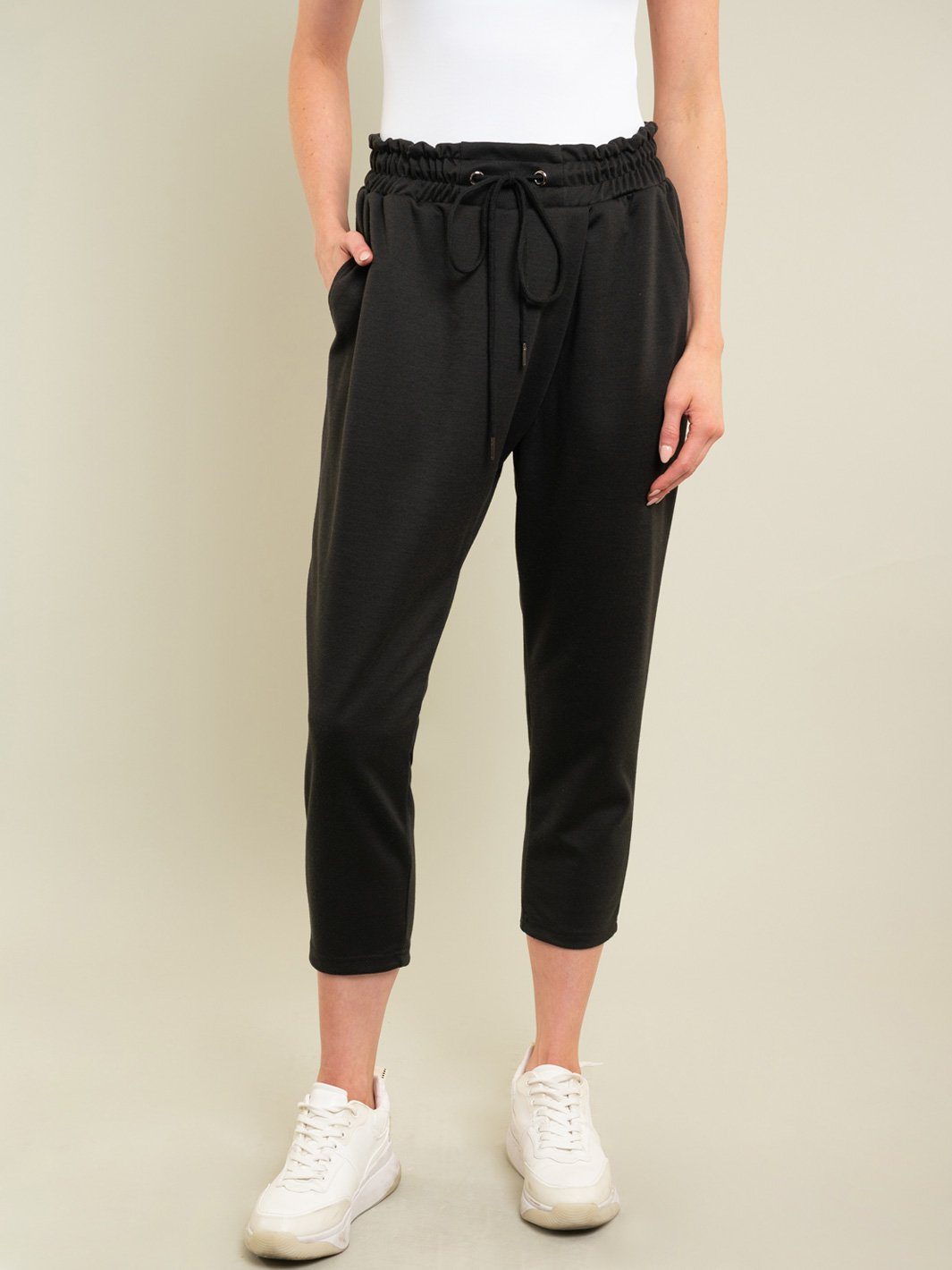 WOMEN'S BLACK PANTS