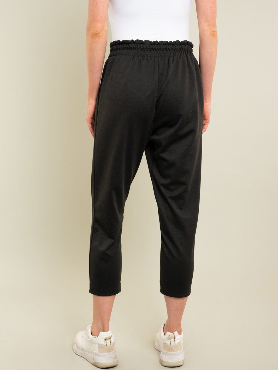 WOMEN'S BLACK PANTS