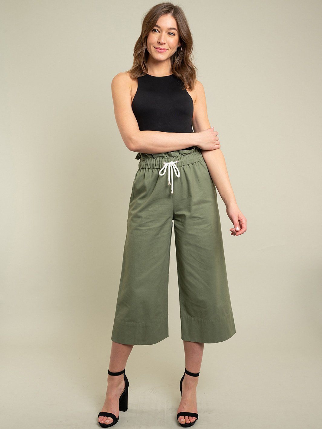 WOMEN'S OLIVE CROP PANT