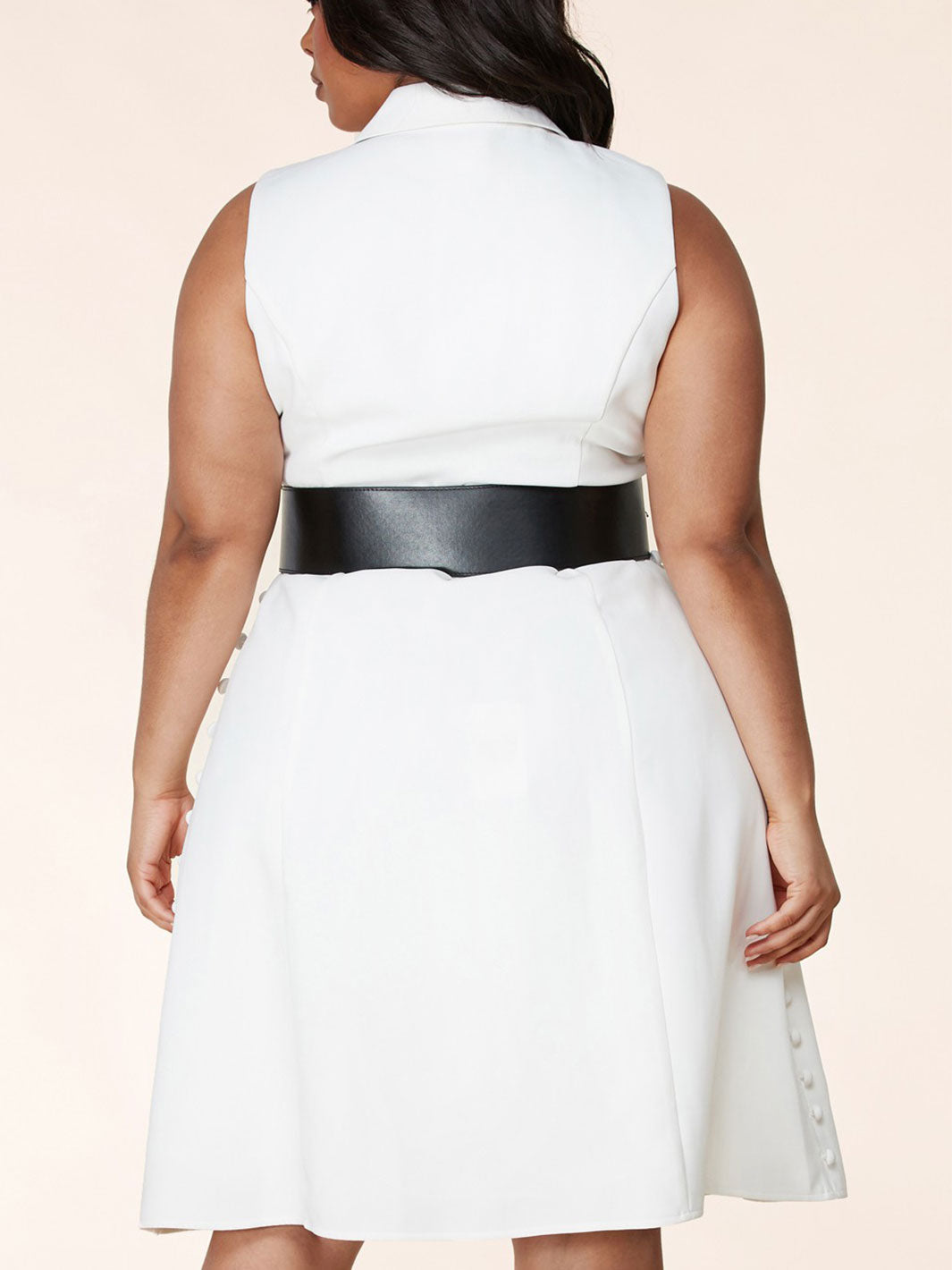 PLUS SIZE SLEEVELESS V-NECK FRONT DETAILED WITH BELT MINI DRESS