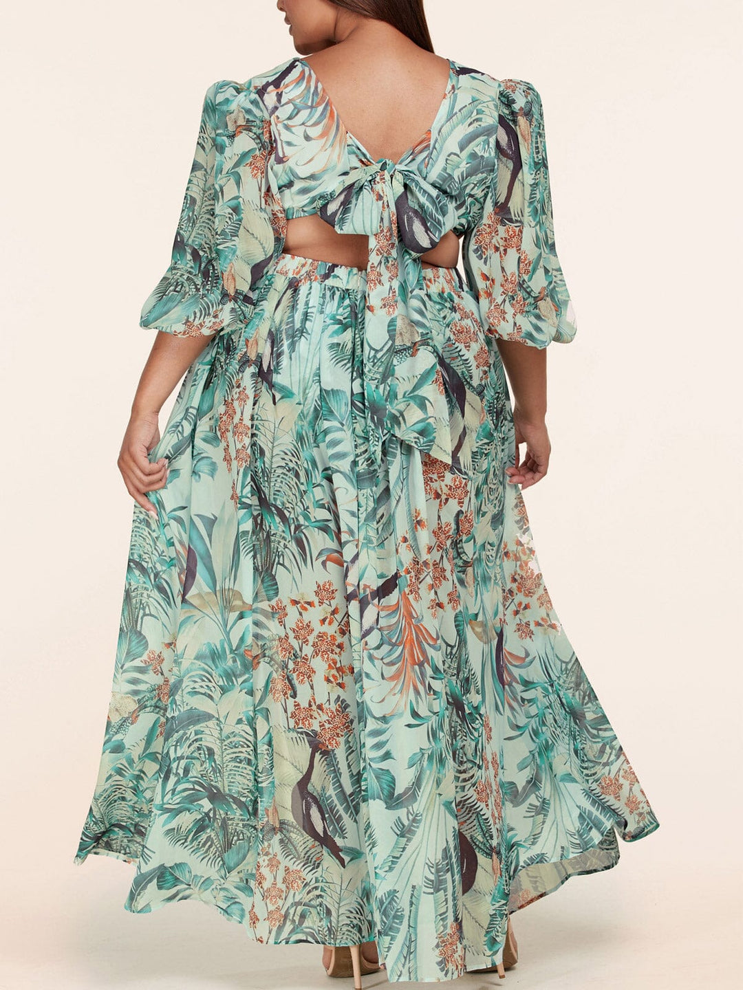 PLUS SIZE 3/4 SLEEVE CUT OUT FLORAL MAXI DRESS