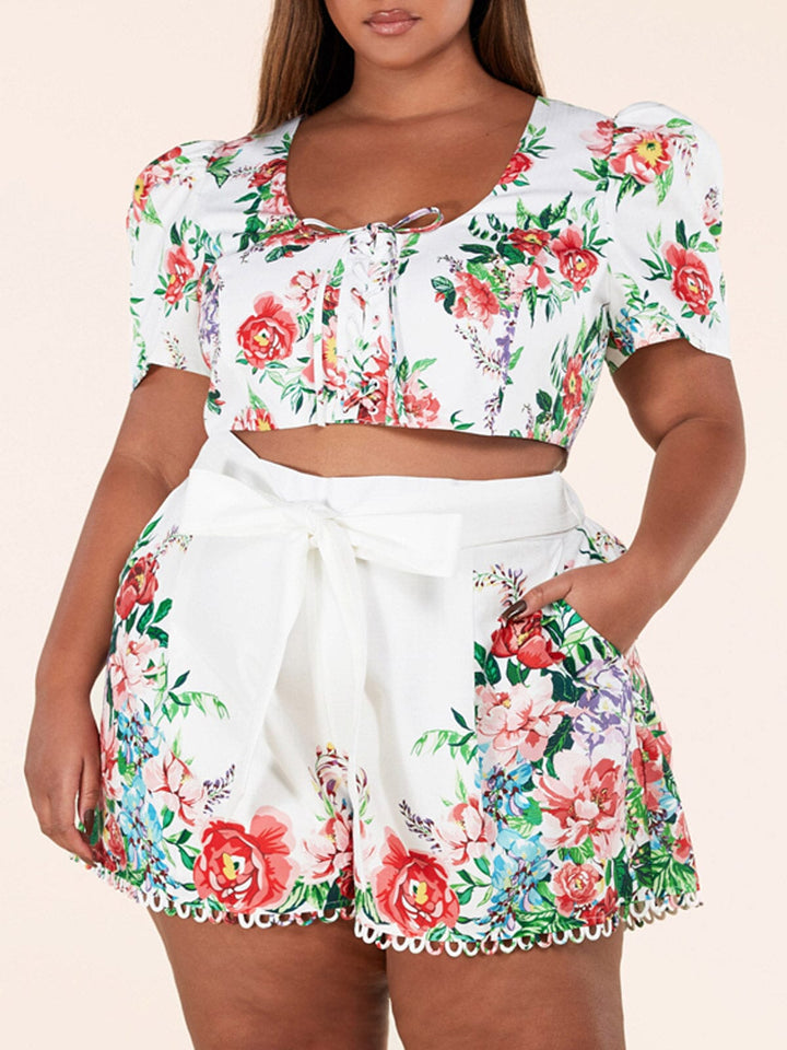 PLUS SIZE SHORT SLEEVE 2PC. TOP & SHORTS FLORAL SET