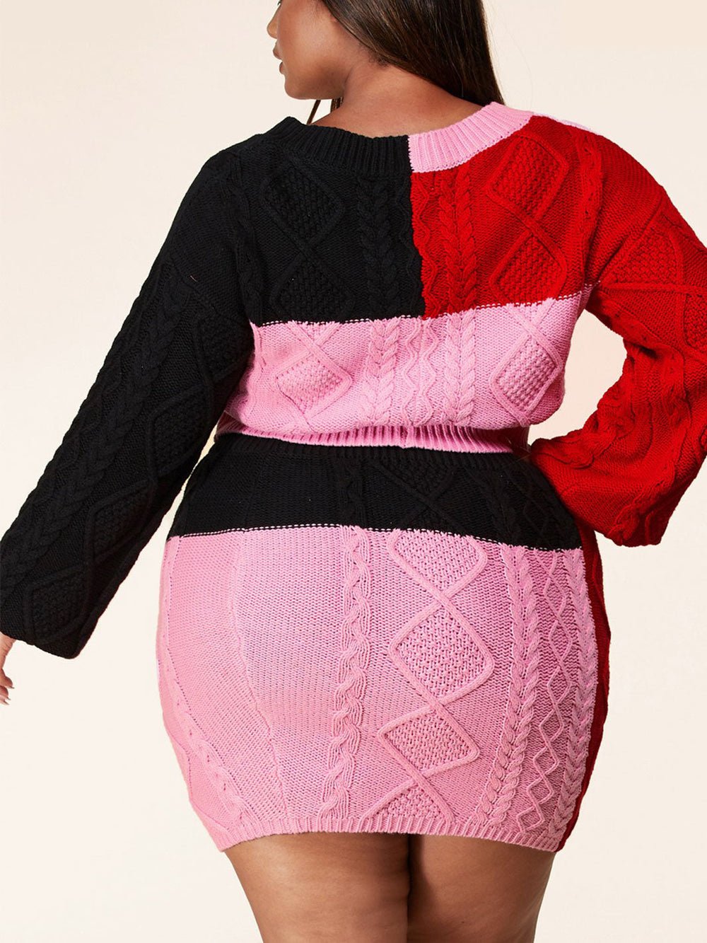 PLUS SIZE COLORBLOCK 2PC. SWEATER AND MINI SKIRT SET