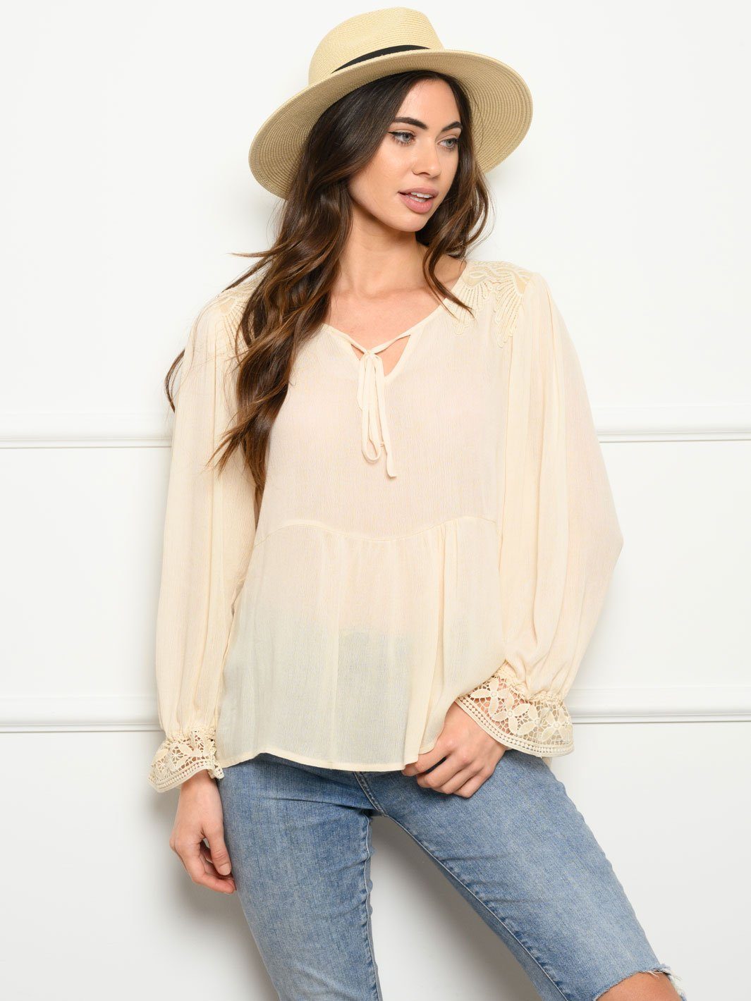 WOMEN'S LONG SLEEVE LACE TRIM DETAIL TOP